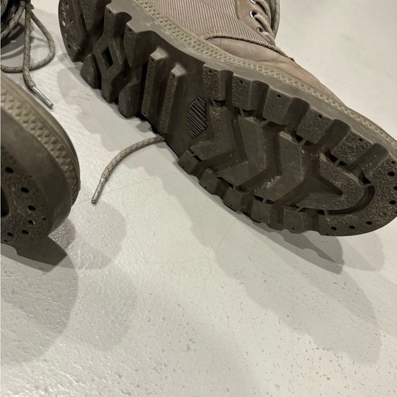 Women’s palladium waterproof hiking boots - Picture 3 of 6